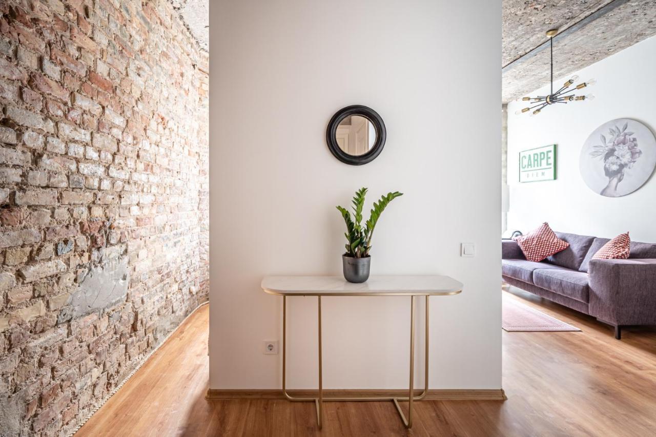 Boutiq Center Terbatas Appartement *