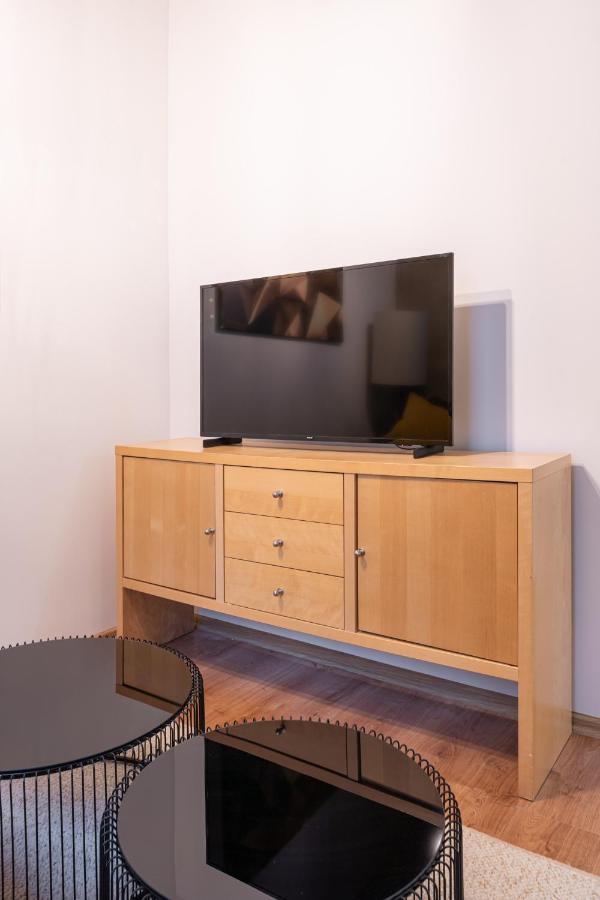 Boutiq Center Terbatas *