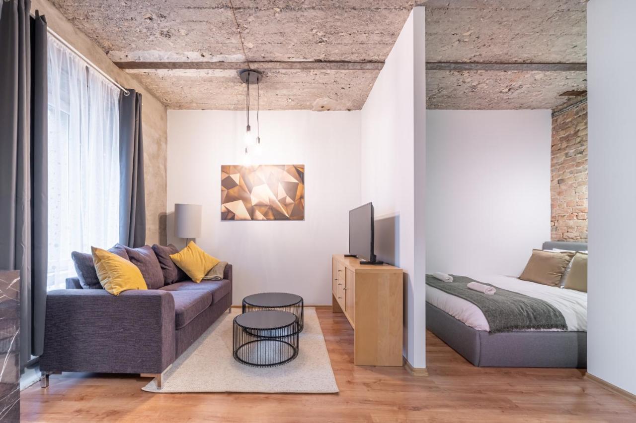 Boutiq Center Terbatas Riga